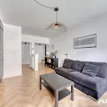 Elegant 2-Bedroom Apartment With 2 Bathrooms Rue Des Vignoles