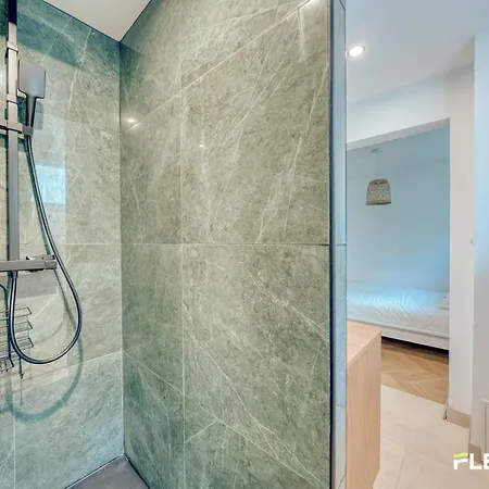 Elegant 2-bedroom With 2 Bathrooms Rue Des Vignoles Appartamento *